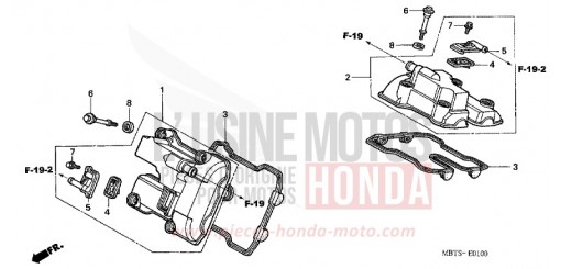 CYLINDER HEAD COVER XL1000VA4 de 2004
